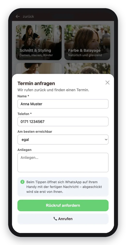 Schnellanfrage in einer SlideCard: kurzes Formular mit Name, Telefon und Anliegen auf dem Smartphone